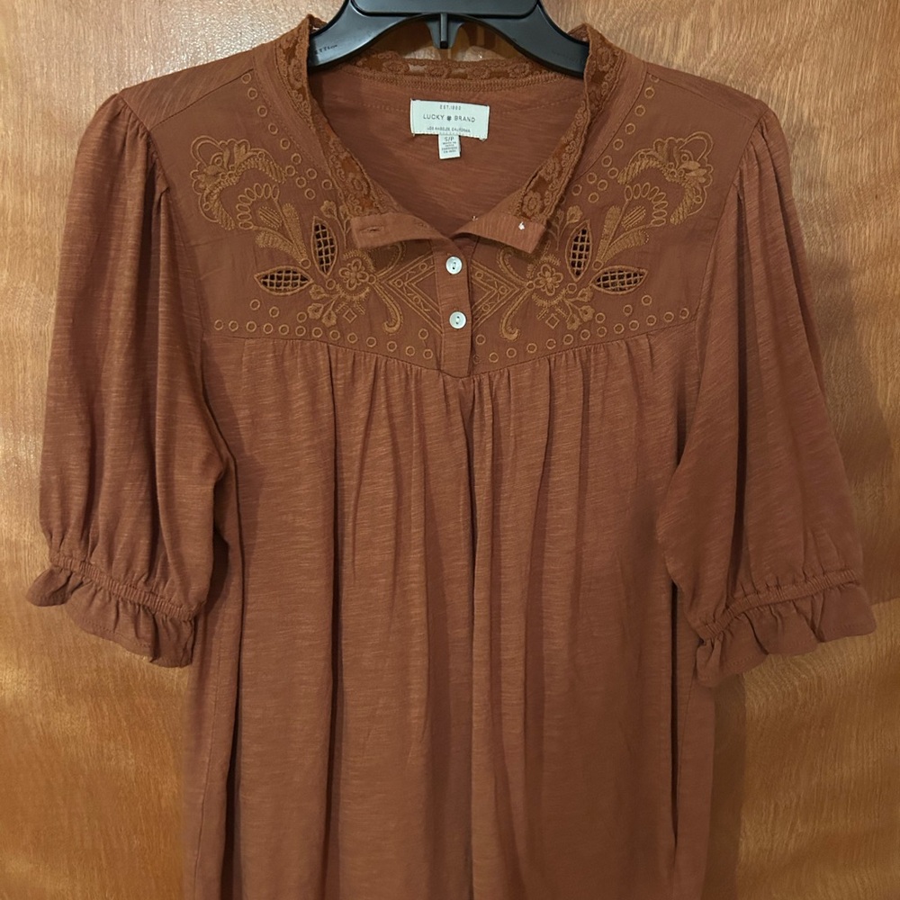 Lucky Brand Brown Blouse with Puff Sleeves and Ruffles
